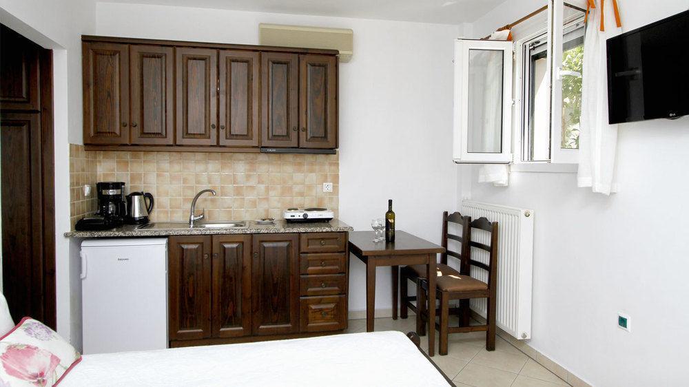 Amygdalies Apartments ミリナ エクステリア 写真