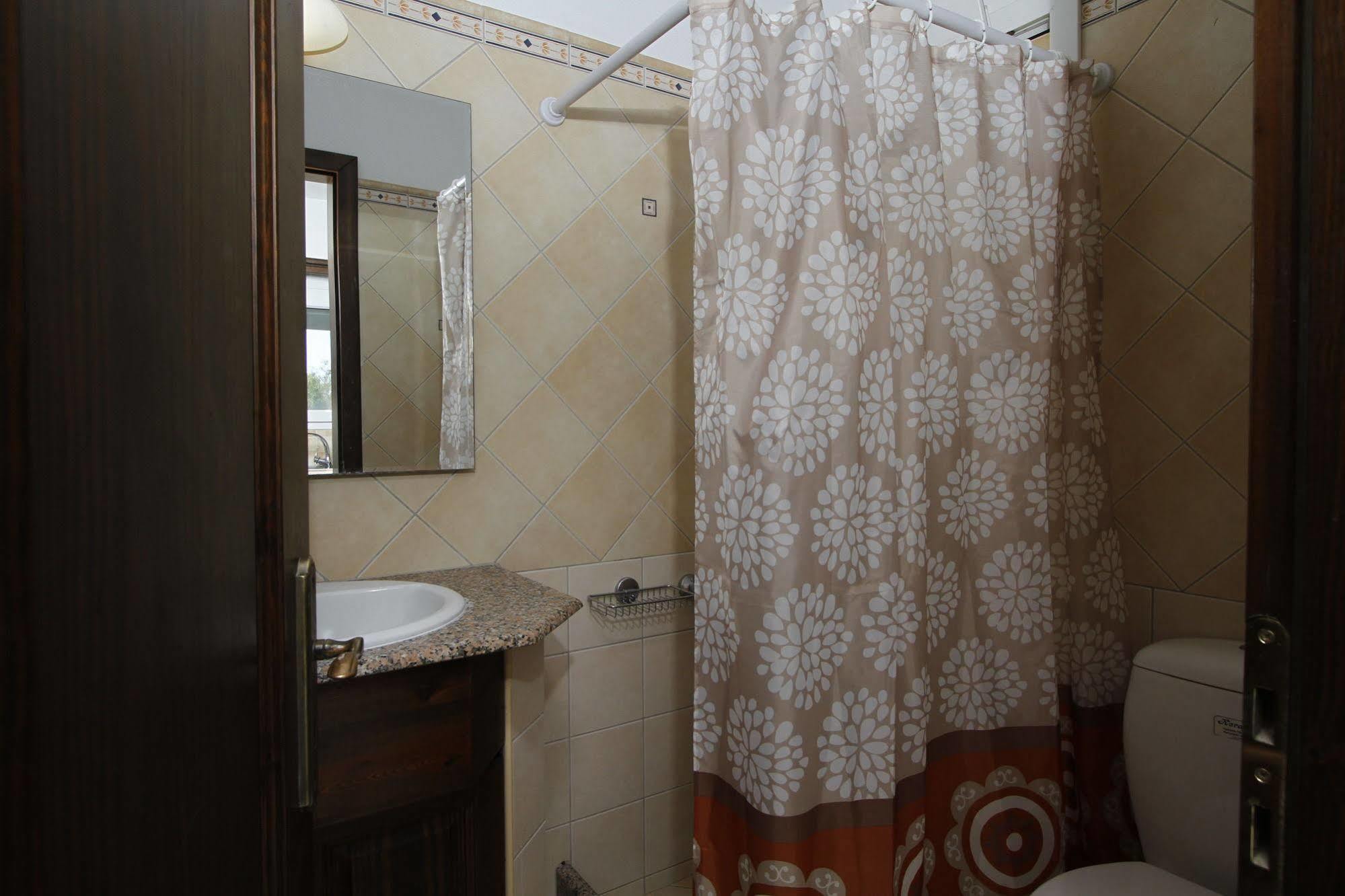 Amygdalies Apartments ミリナ エクステリア 写真